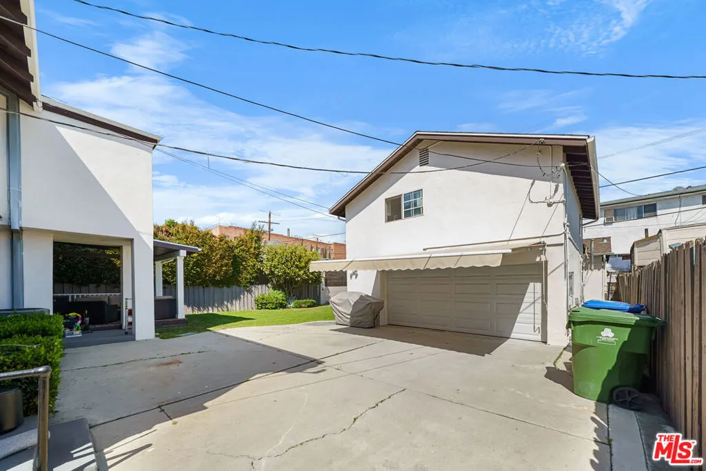 858 Westchester Place, Los Angeles, California 90005 home-pic-44